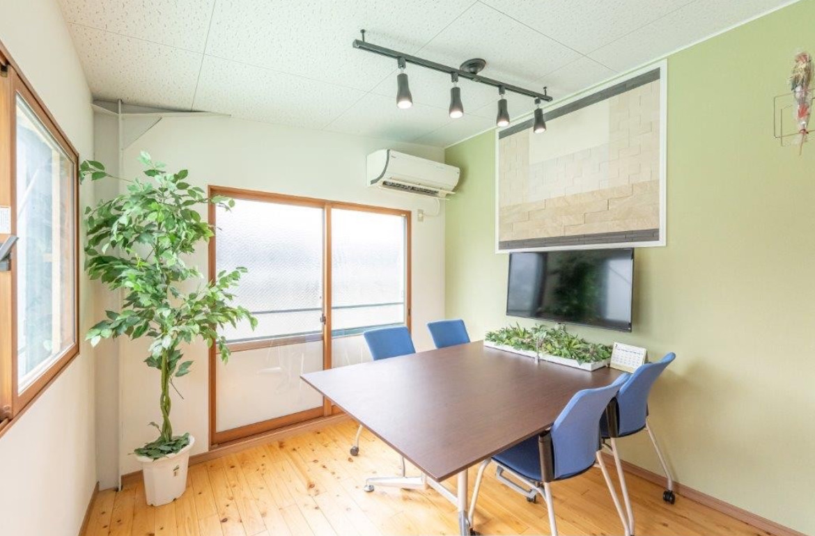 オーワキリフォーム本社　東名古屋店